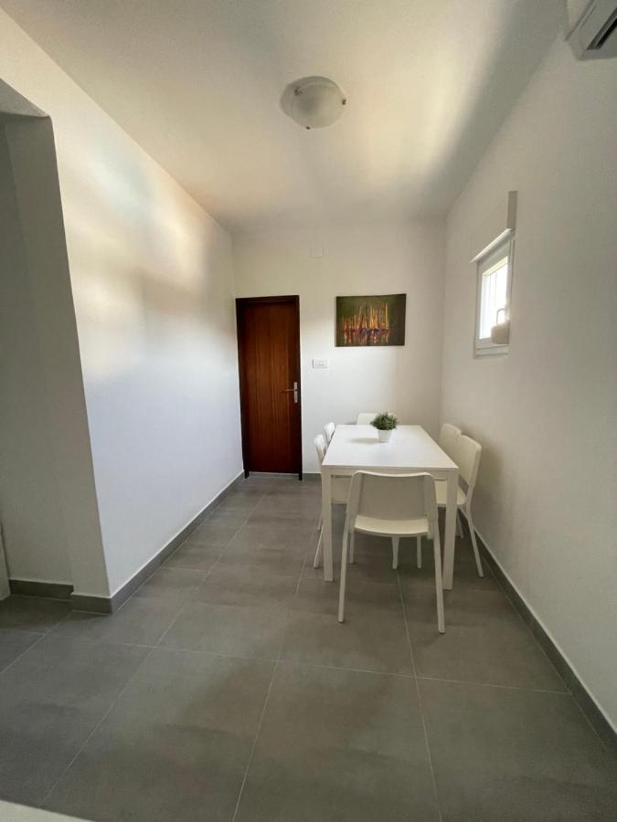 Apartmani Fulir Vrsi Eksteriør bilde